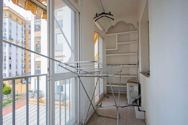 3 quarto Apartamento para venda em Sevilha cidade com piscina garagem - 290 000 € (Ref: 9353669)