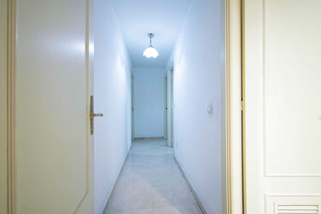 3 quarto Apartamento para venda em Sevilha cidade com piscina garagem - 290 000 € (Ref: 9353669)