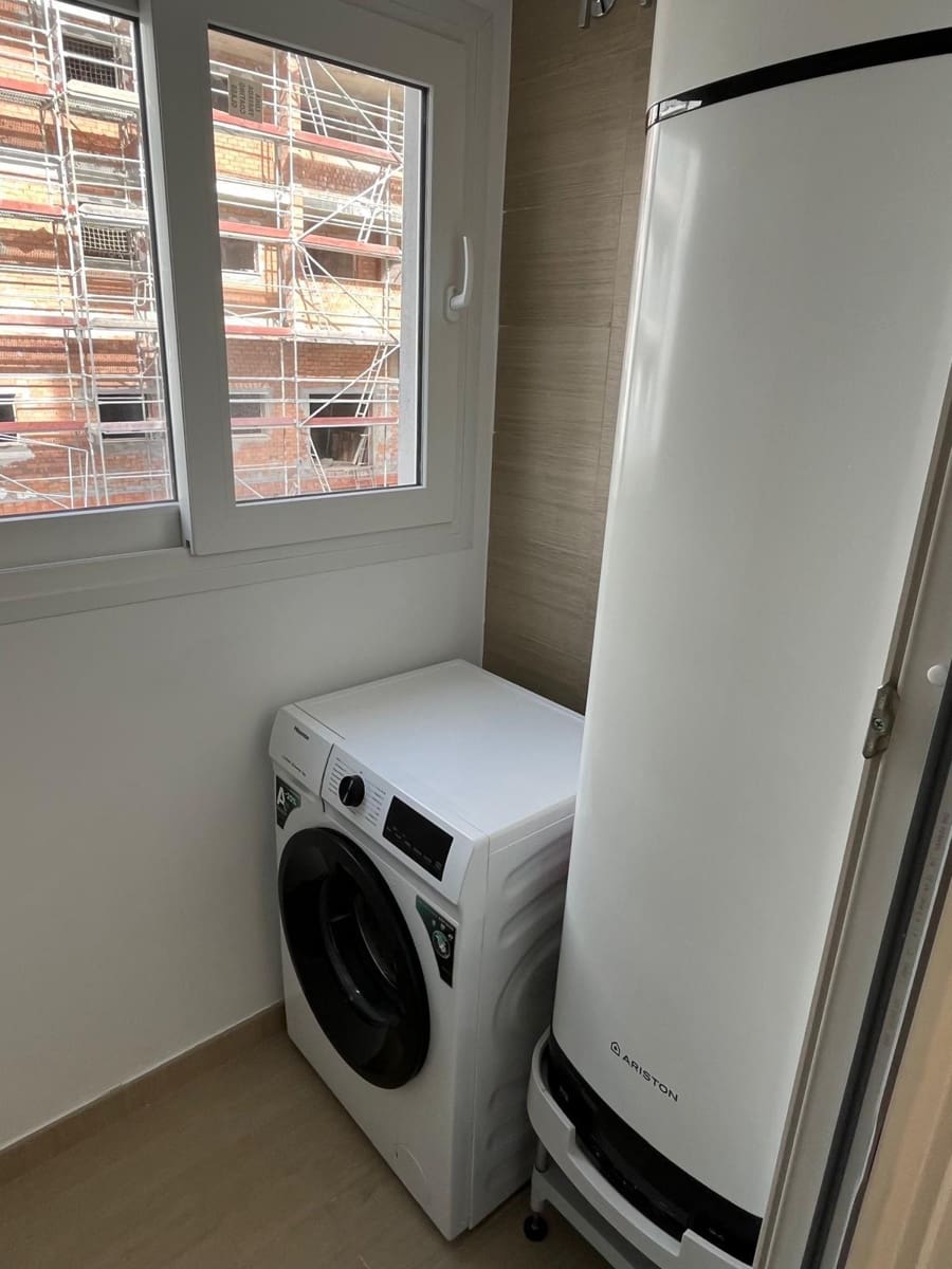 2 soverom Leilighet til leie i Bormujos med svømmebasseng garasje - € 890 (Ref: 9353671)