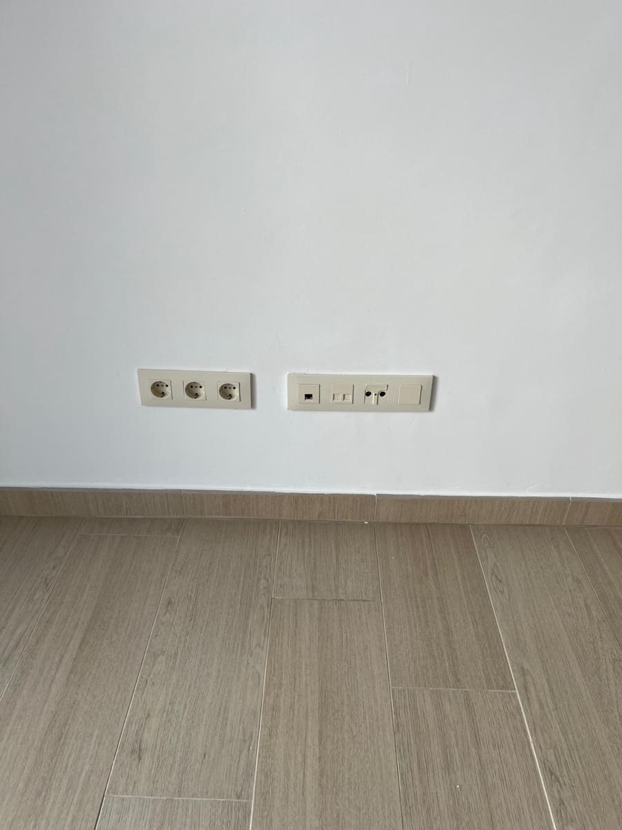 2 soverom Leilighet til leie i Bormujos med svømmebasseng garasje - € 890 (Ref: 9353671)