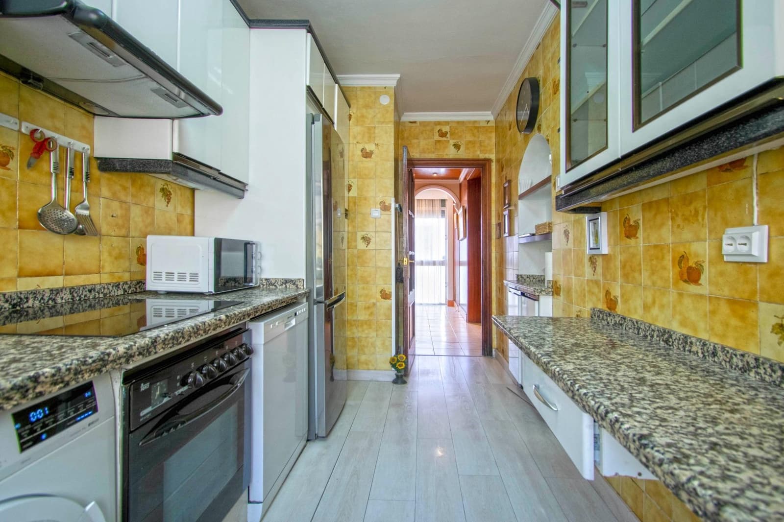 3 sypialnia Mieszkanie na sprzedaż w Miasto Sewilla - 180 000 € (Ref: 9355910)