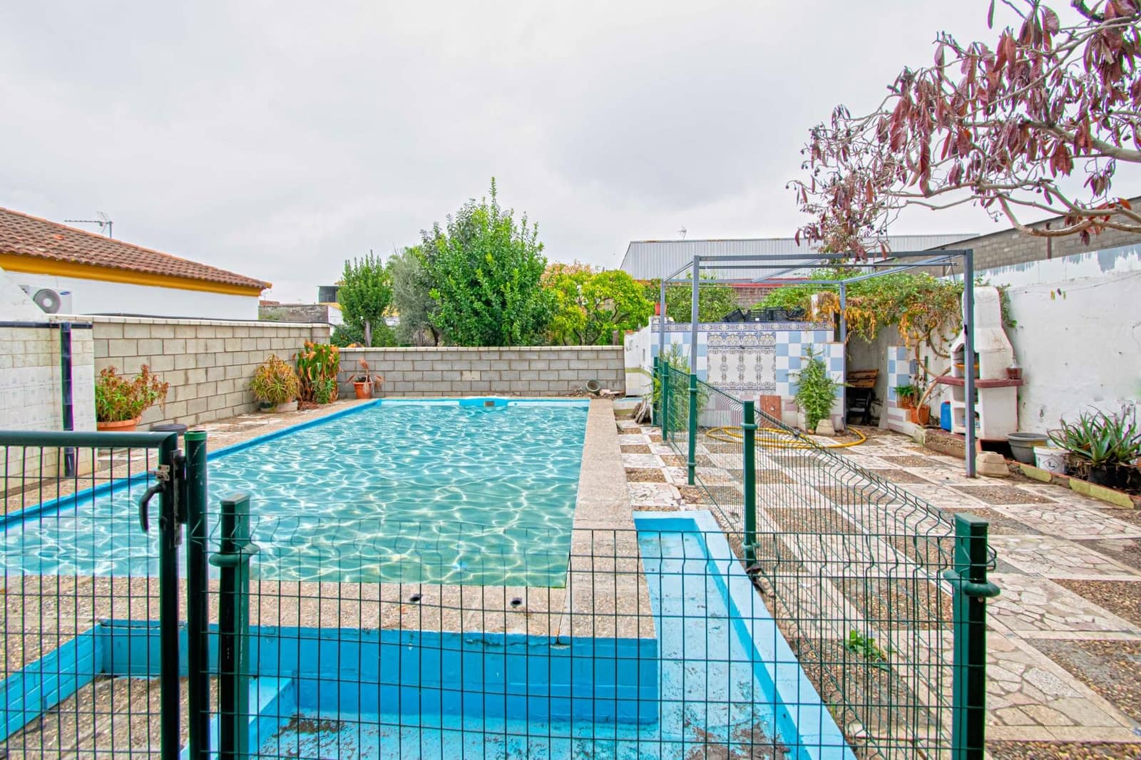 6 sypialnia Willa na sprzedaż w La Rinconada z basenem - 240 000 € (Ref: 9359662)