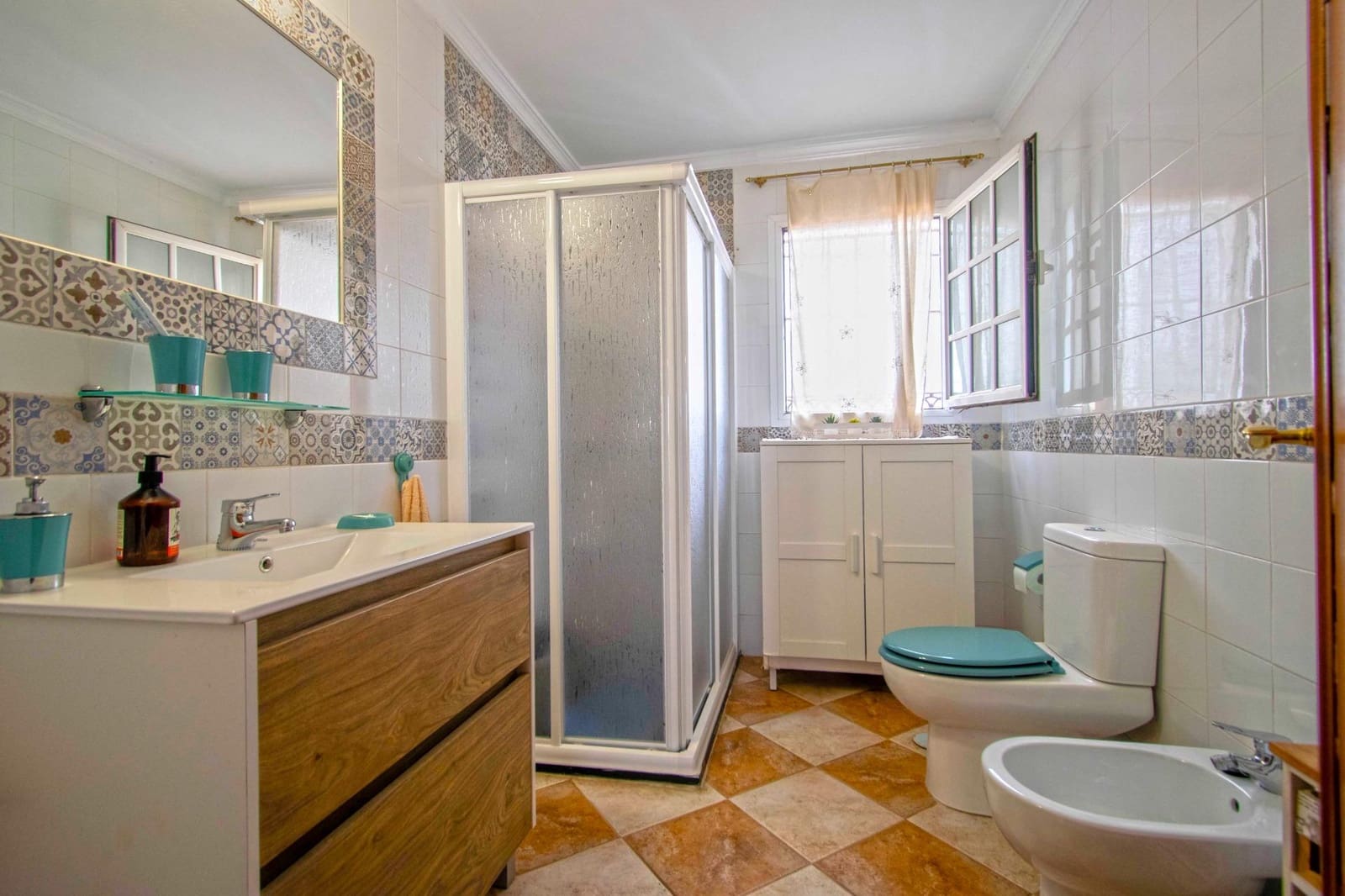 6 sypialnia Willa na sprzedaż w La Rinconada z basenem - 240 000 € (Ref: 9359662)