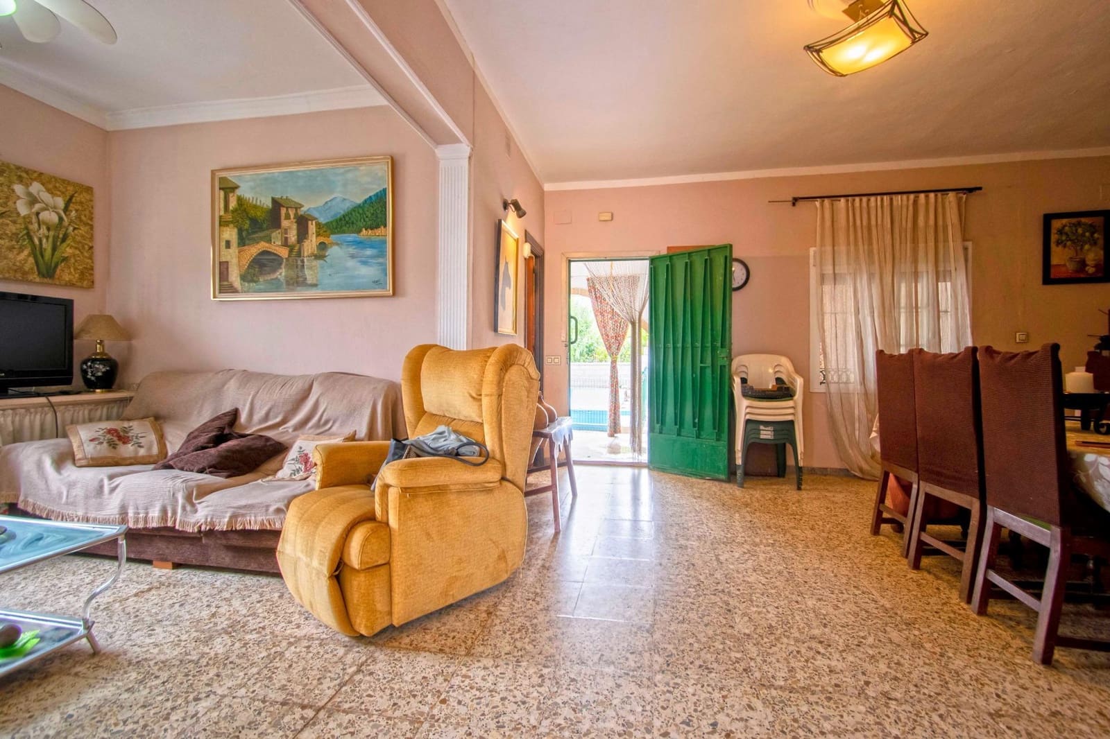 6 sypialnia Willa na sprzedaż w La Rinconada z basenem - 240 000 € (Ref: 9359662)