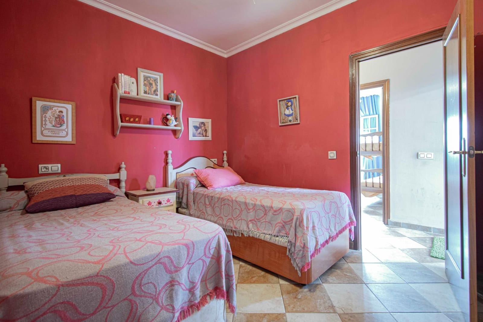 6 sypialnia Willa na sprzedaż w La Rinconada z basenem - 240 000 € (Ref: 9359662)