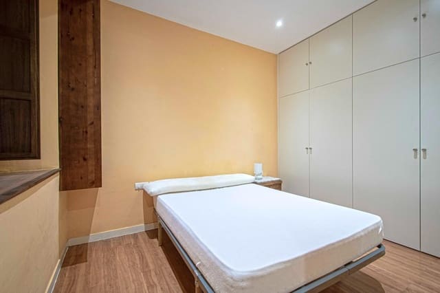 1 soveværelse Lejlighed til leje i Sevilla by - € 780 (Ref: 9359663)