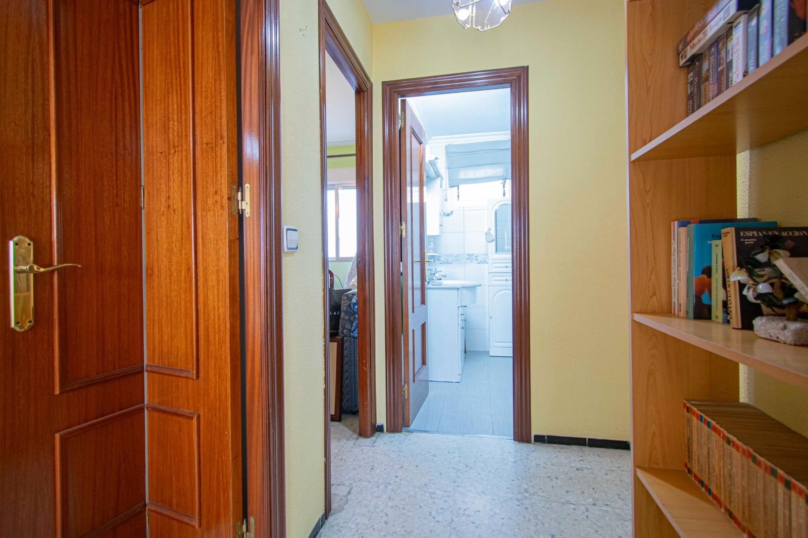 3 makuuhuone Asunto myytävänä paikassa Sevilla kaupunki - 155 000 € (Ref: 9359664)