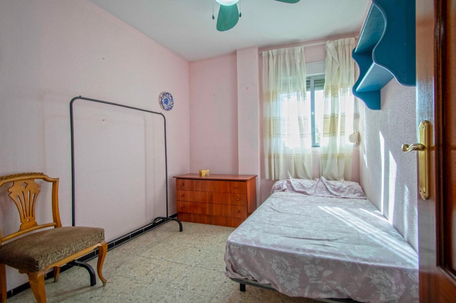 3 makuuhuone Asunto myytävänä paikassa Sevilla kaupunki - 155 000 € (Ref: 9359664)