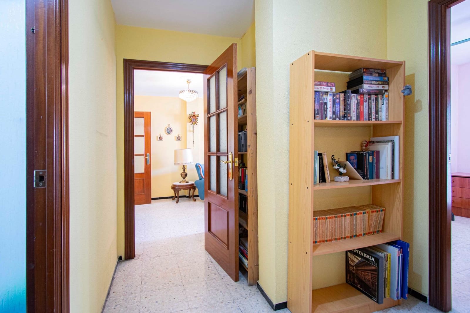 3 makuuhuone Asunto myytävänä paikassa Sevilla kaupunki - 155 000 € (Ref: 9359664)