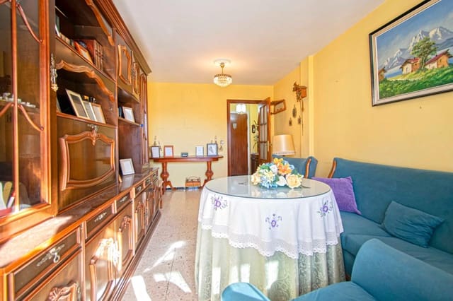 3 makuuhuone Asunto myytävänä paikassa Sevilla kaupunki - 155 000 € (Ref: 9359664)