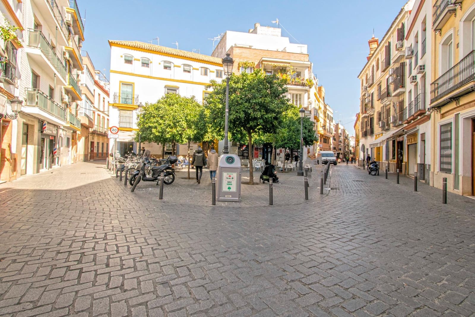3 soveværelse Lejlighed til salg i Sevilla by med garage - € 430.000 (Ref: 9359665)