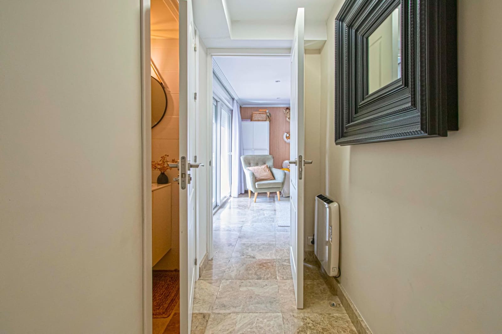 7 soveværelse Villa til salg i Montequinto med swimmingpool garage - € 880.000 (Ref: 9359666)