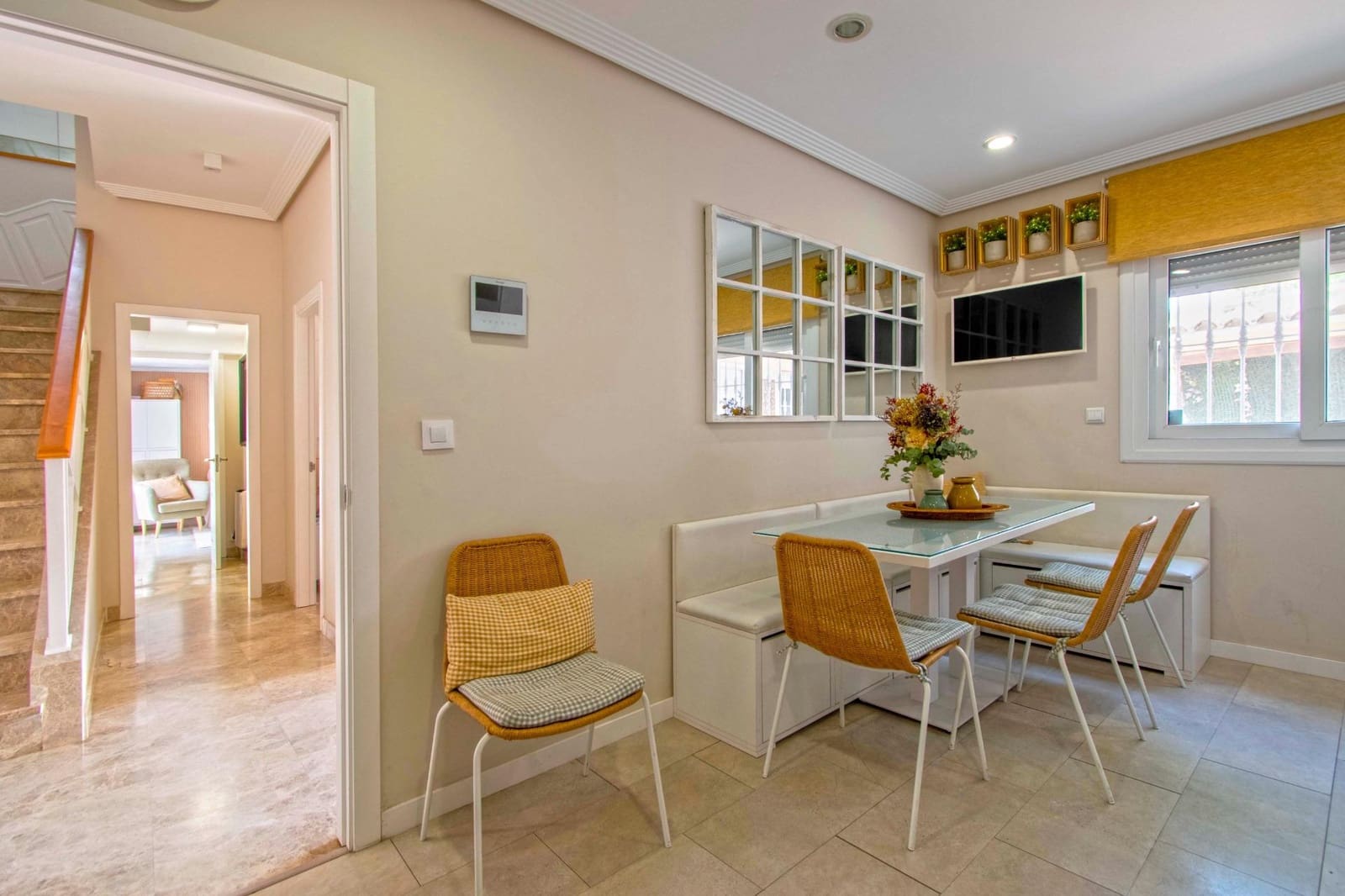 7 soveværelse Villa til salg i Montequinto med swimmingpool garage - € 880.000 (Ref: 9359666)