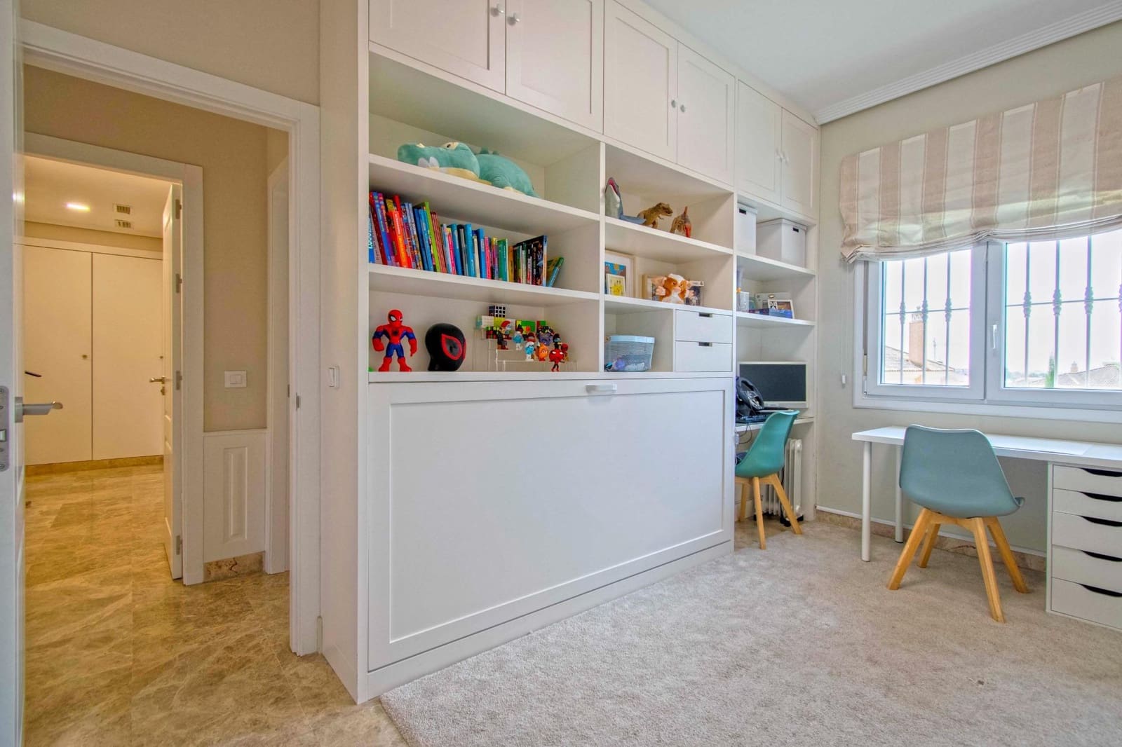 7 soveværelse Villa til salg i Montequinto med swimmingpool garage - € 880.000 (Ref: 9359666)