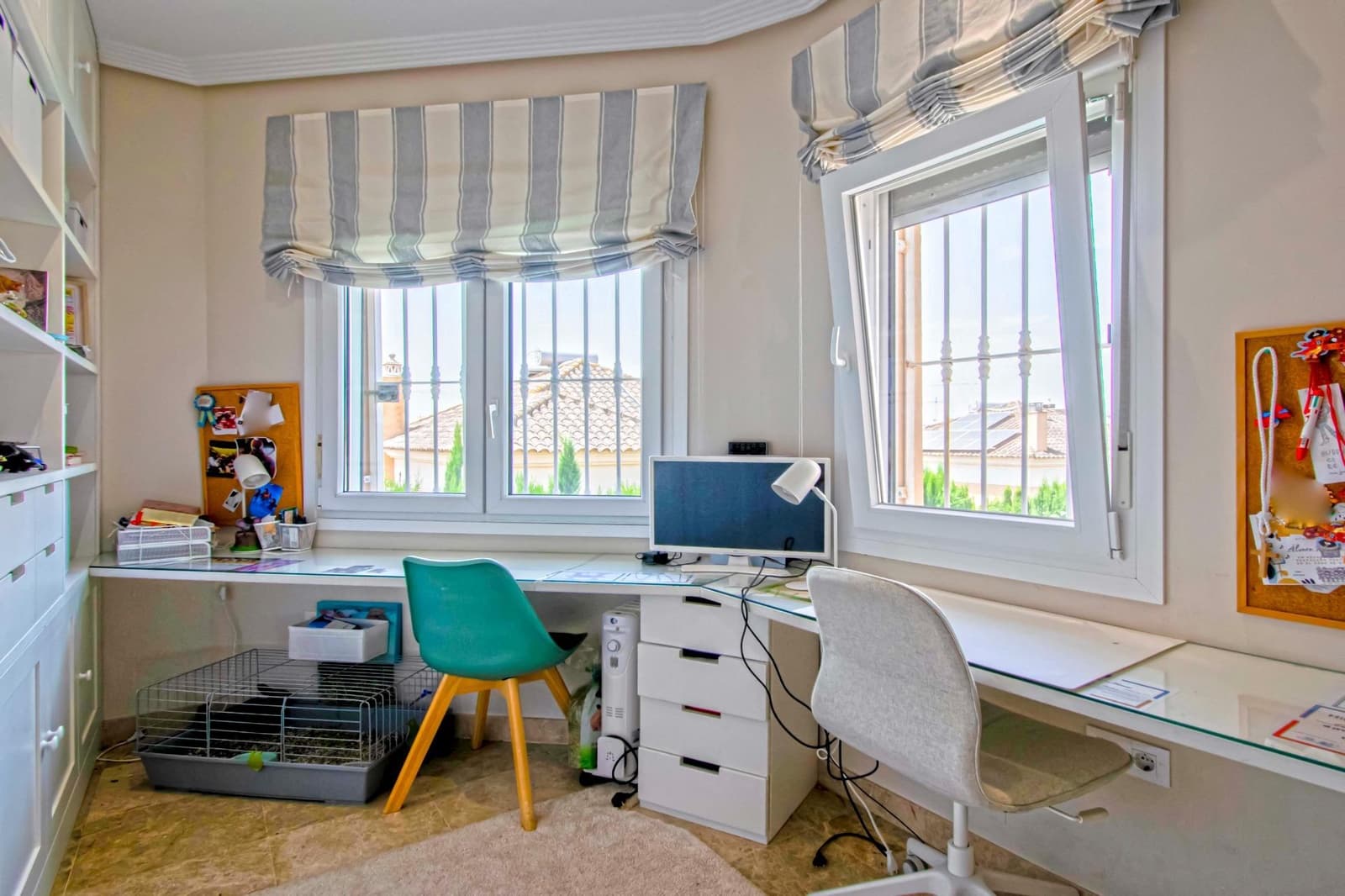 7 soveværelse Villa til salg i Montequinto med swimmingpool garage - € 880.000 (Ref: 9359666)