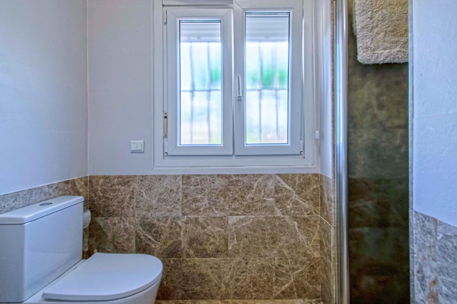 7 soveværelse Villa til salg i Montequinto med swimmingpool garage - € 880.000 (Ref: 9359666)