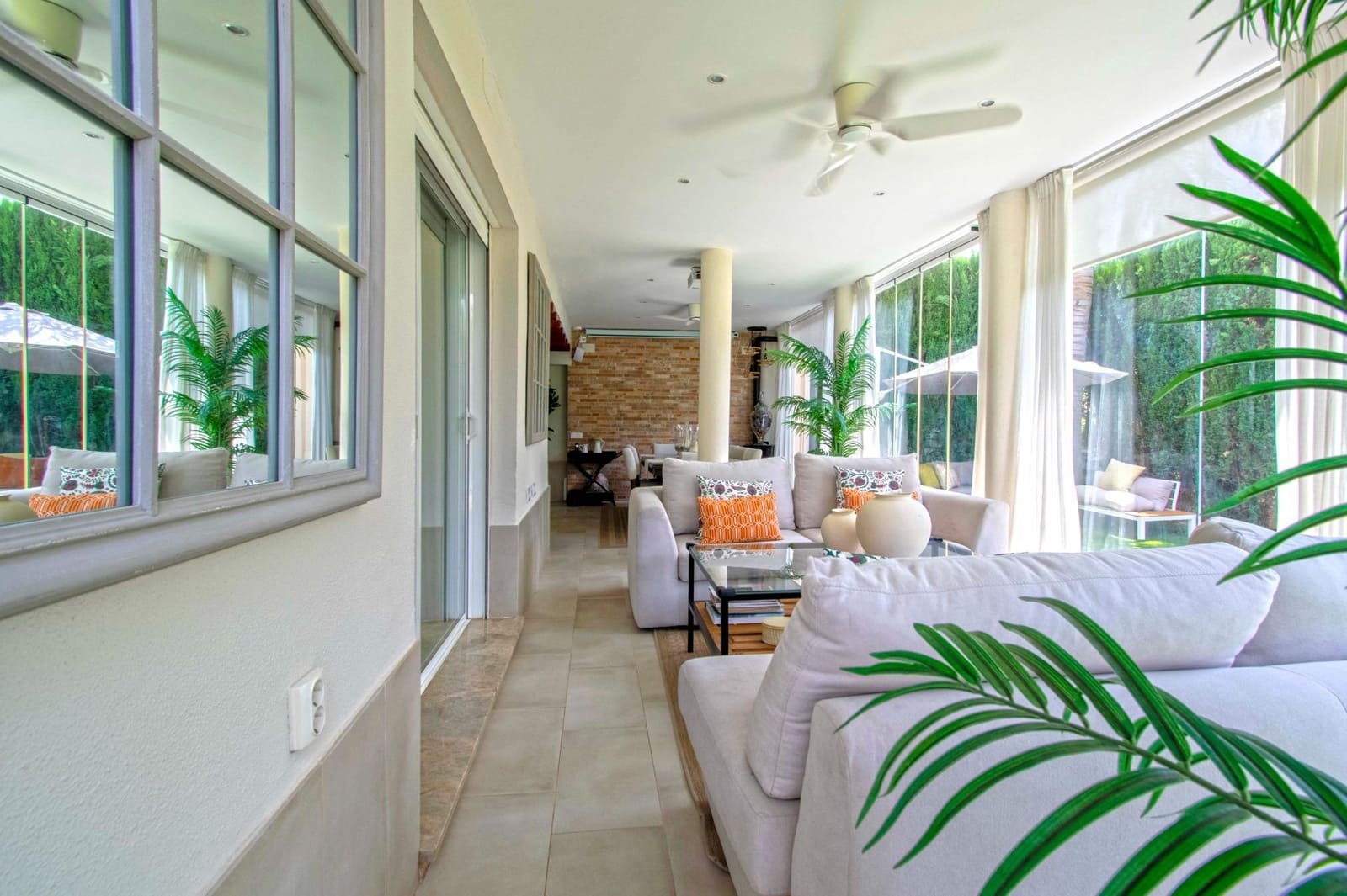 7 quarto Moradia para venda em Montequinto com piscina garagem - 880 000 € (Ref: 9359666)