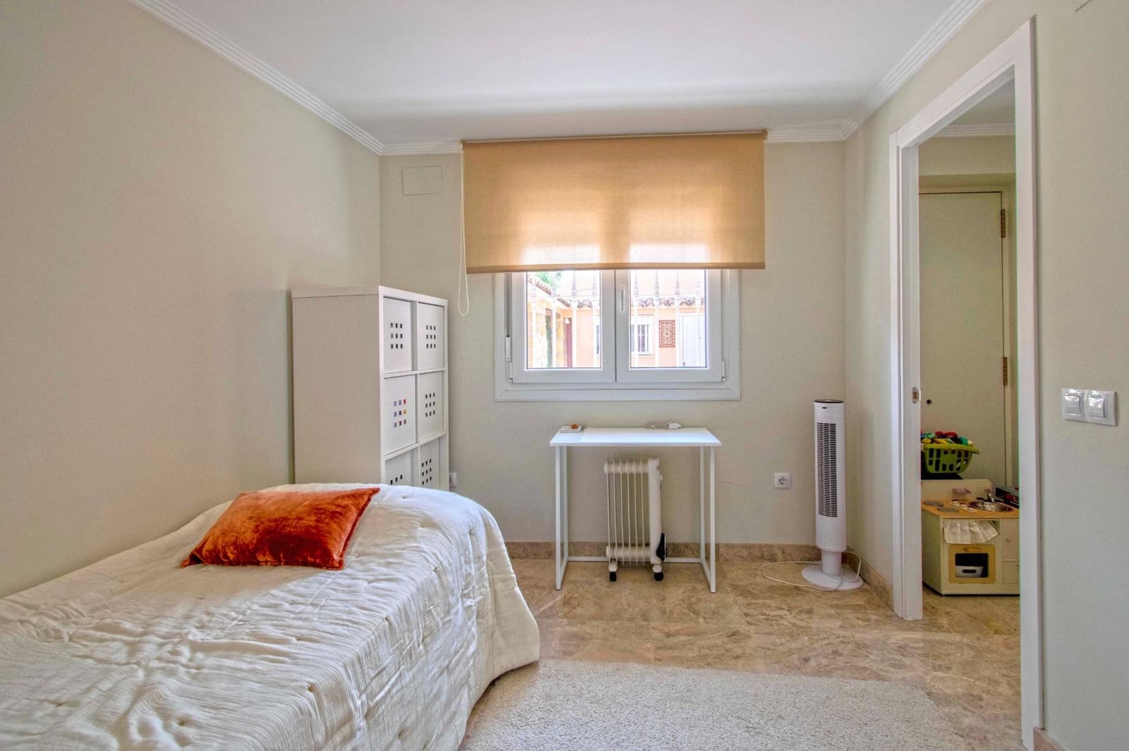 7 quarto Moradia para venda em Montequinto com piscina garagem - 880 000 € (Ref: 9359666)