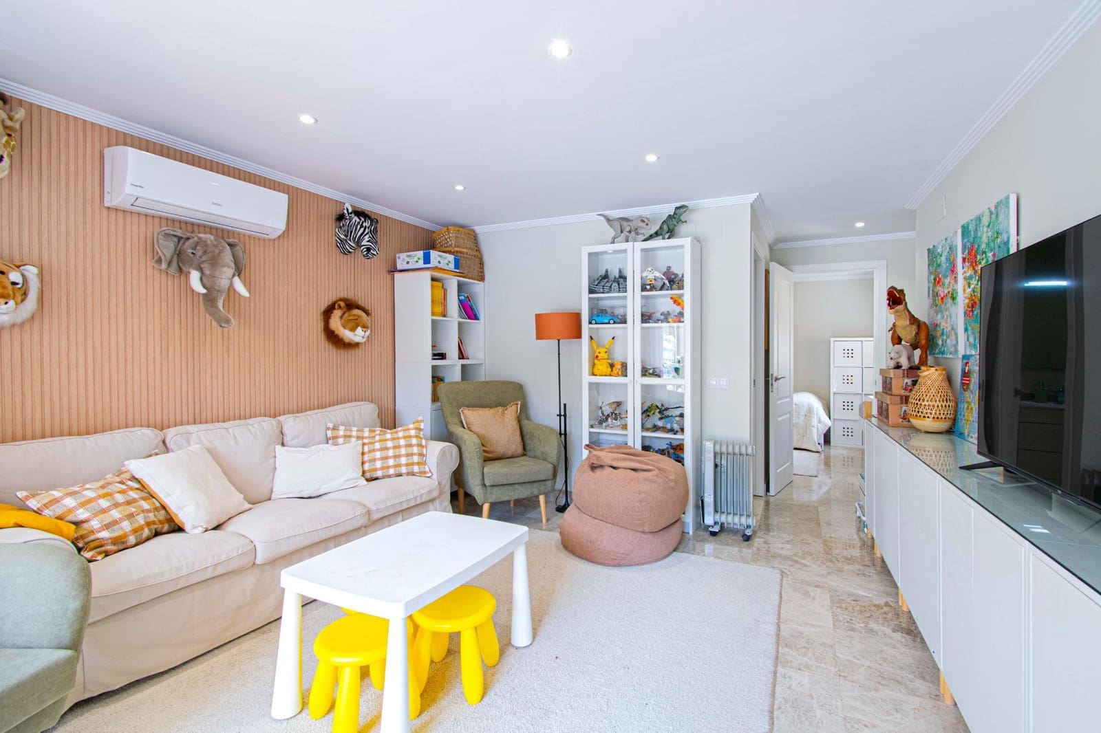 7 quarto Moradia para venda em Montequinto com piscina garagem - 880 000 € (Ref: 9359666)