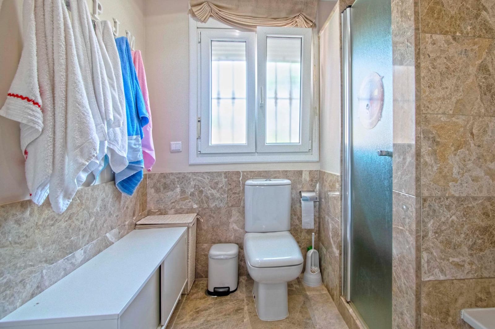 7 quarto Moradia para venda em Montequinto com piscina garagem - 880 000 € (Ref: 9359666)