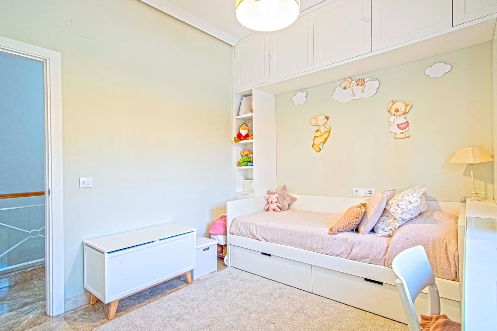 7 quarto Moradia para venda em Montequinto com piscina garagem - 880 000 € (Ref: 9359666)