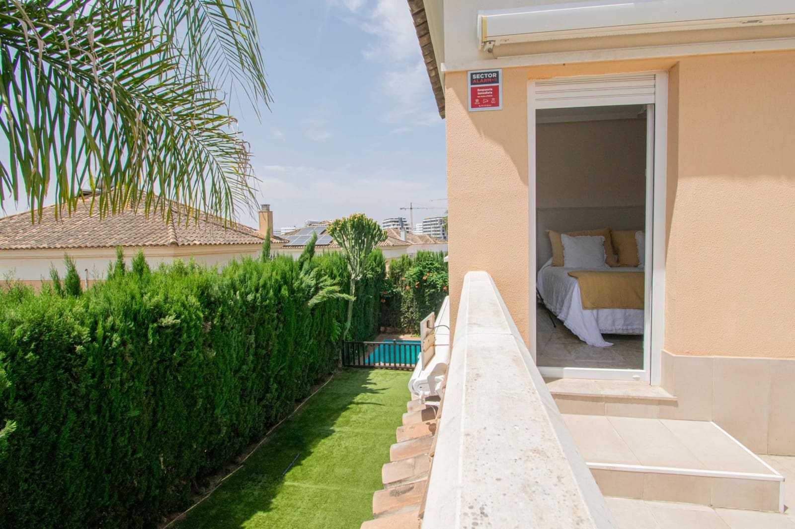 7 quarto Moradia para venda em Montequinto com piscina garagem - 880 000 € (Ref: 9359666)