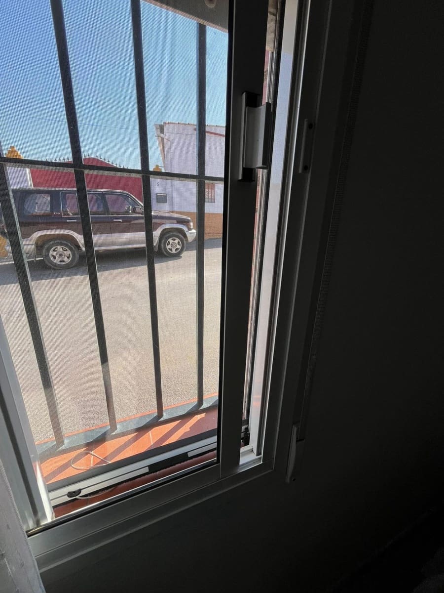 4 quarto Casa em Banda para venda em Casas de Reina com garagem - 127 000 € (Ref: 9359667)