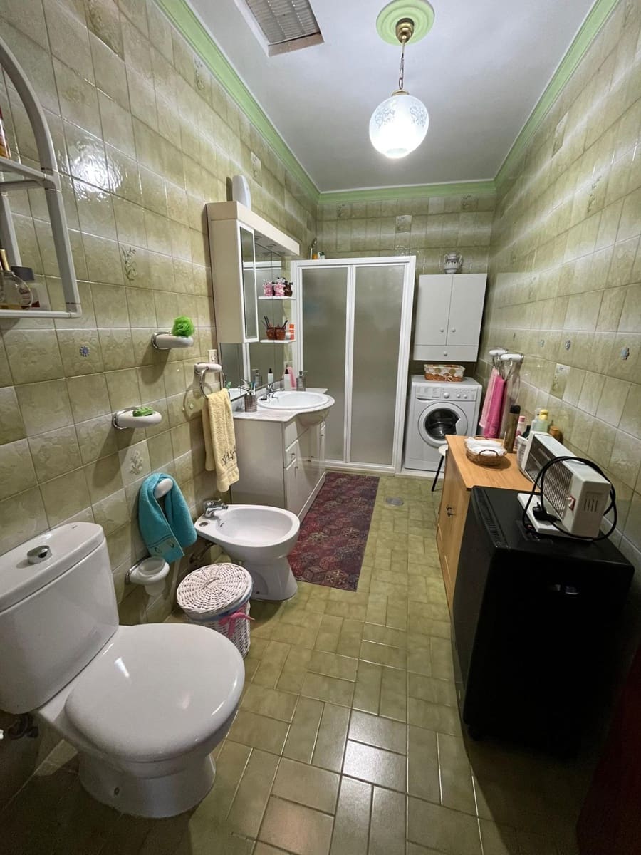 4 quarto Casa em Banda para venda em Casas de Reina com garagem - 127 000 € (Ref: 9359667)