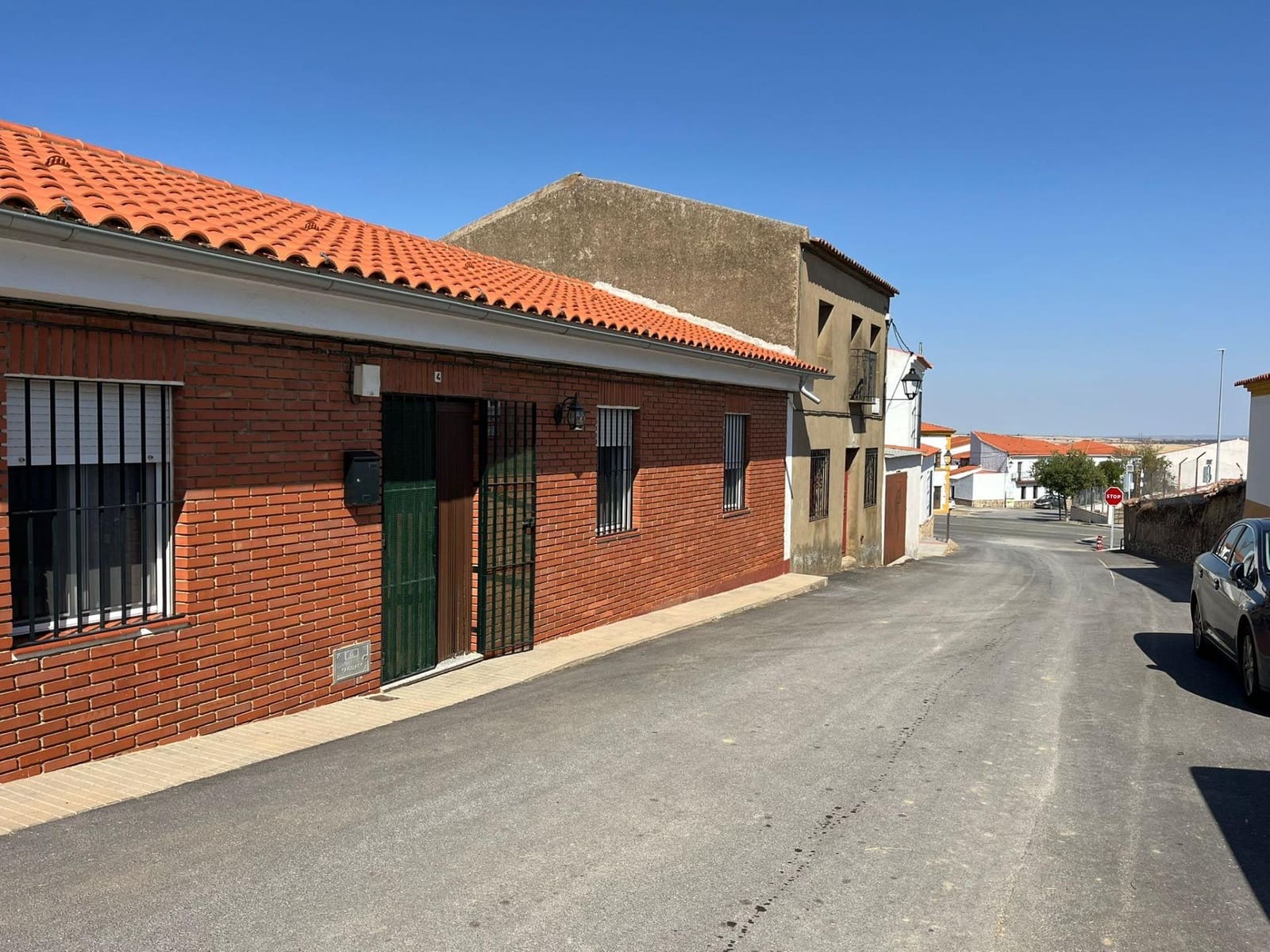 4 quarto Casa em Banda para venda em Casas de Reina com garagem - 127 000 € (Ref: 9359667)