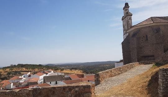 3 soveværelse Byhus til salg i Santa Olalla del Cala - € 90.000 (Ref: 9359668)