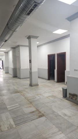 Commercial for sale in Moguer - € 250,000 (Ref: 9362385)