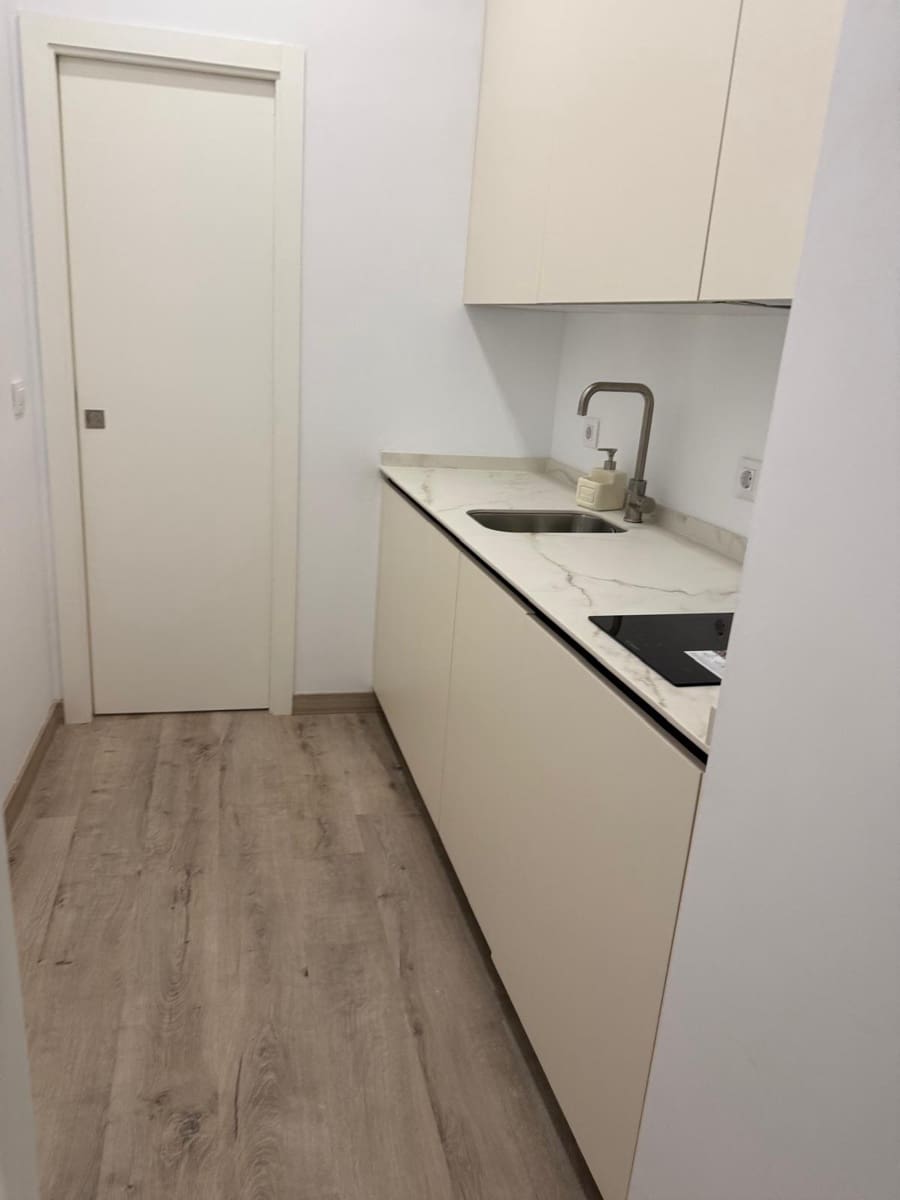 1 bedroom Apartment for sale in Seville city - € 195,000 (Ref: 9367616)