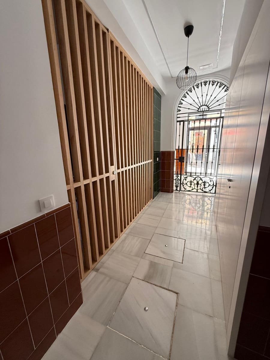 1 bedroom Apartment for sale in Seville city - € 195,000 (Ref: 9367616)