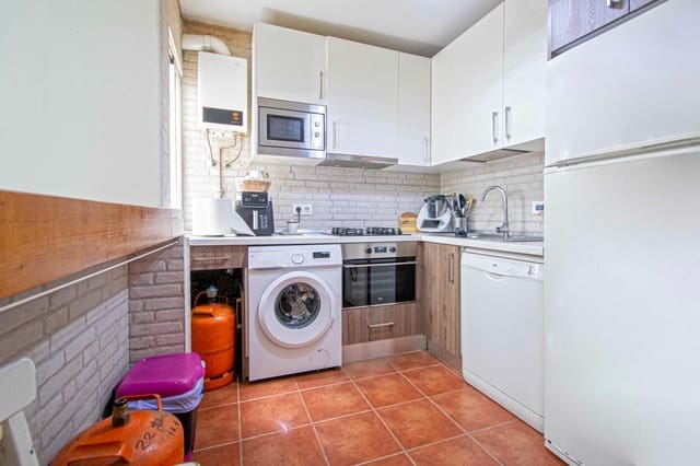 2 makuuhuone Asunto myytävänä paikassa San Juan de Aznalfarache - 119 000 € (Ref: 9367617)