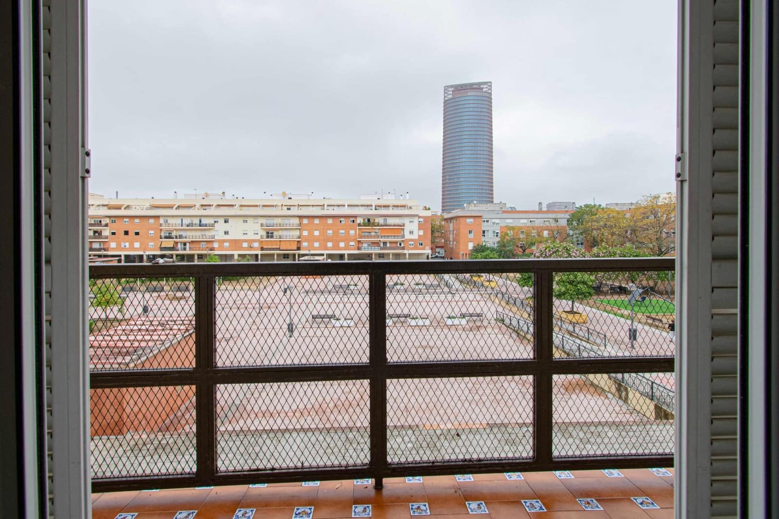 3 bedroom Flat for sale in Seville city with garage - € 519,700 (Ref: 9367618)