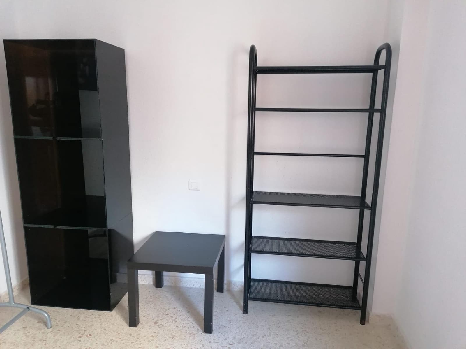 3 sypialnia Mieszkanie do wynajęcia w Miasto Sewilla z garażem - 850 € (Ref: 9367619)