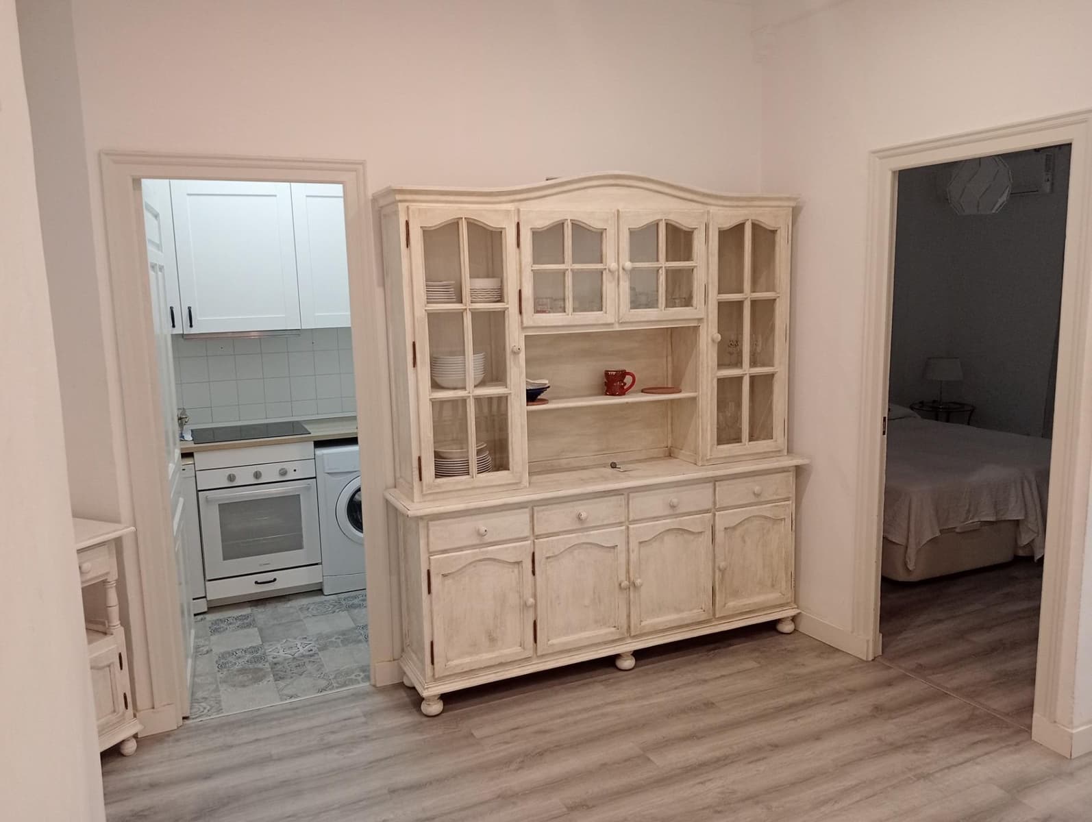 2 soveværelse Lejlighed til leje i Sevilla by - € 1.000 (Ref: 9374200)