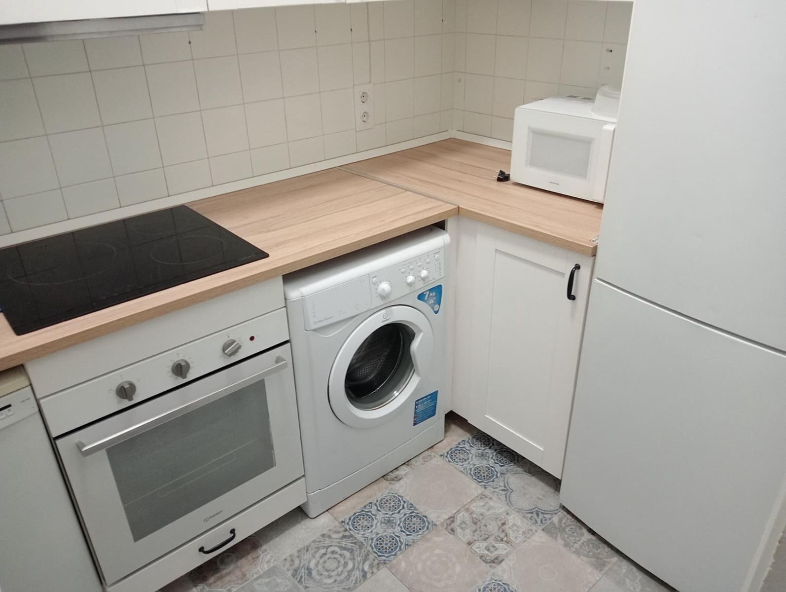 2 soveværelse Lejlighed til leje i Sevilla by - € 1.000 (Ref: 9374200)