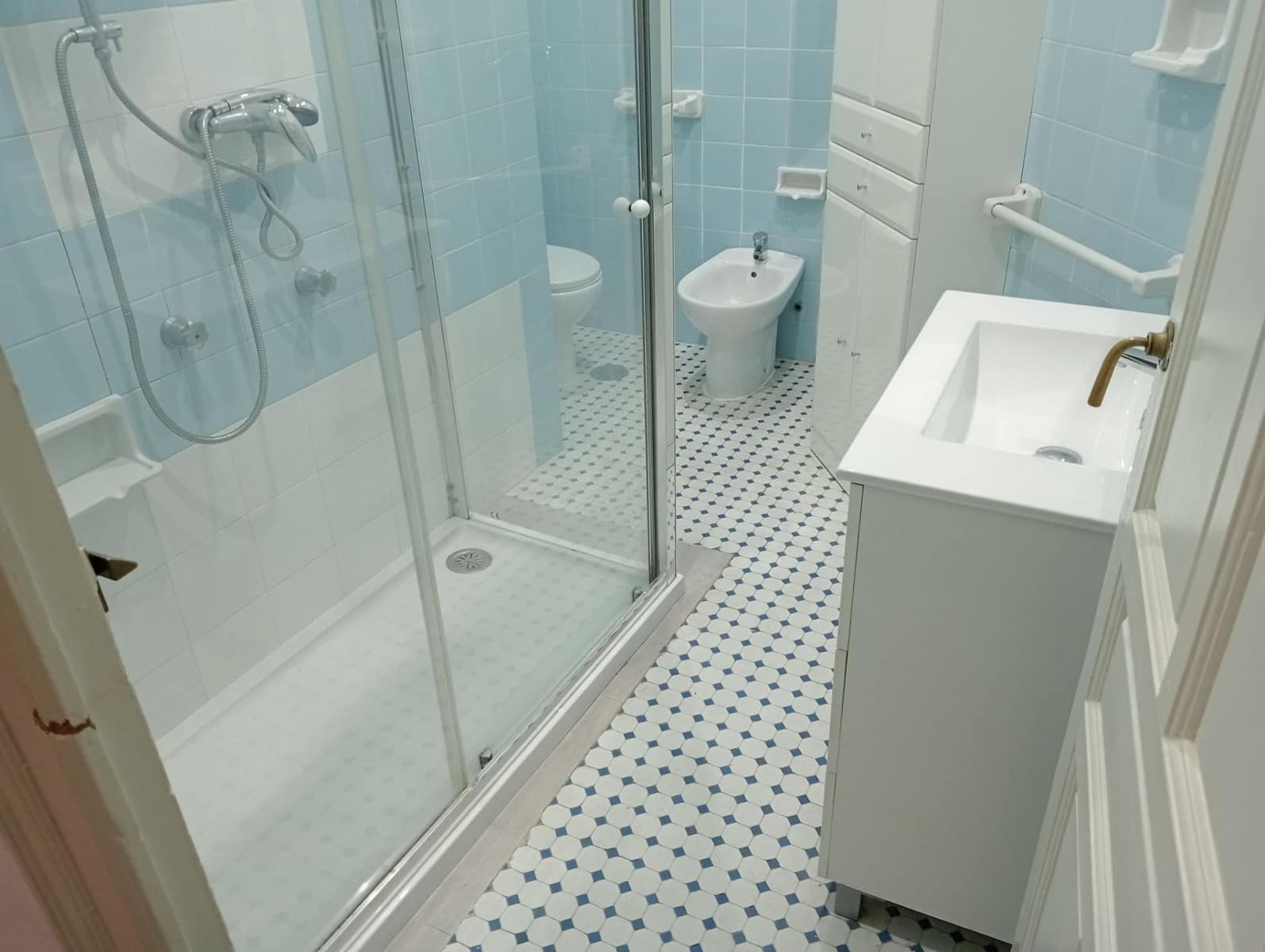 2 soveværelse Lejlighed til leje i Sevilla by - € 1.000 (Ref: 9374200)