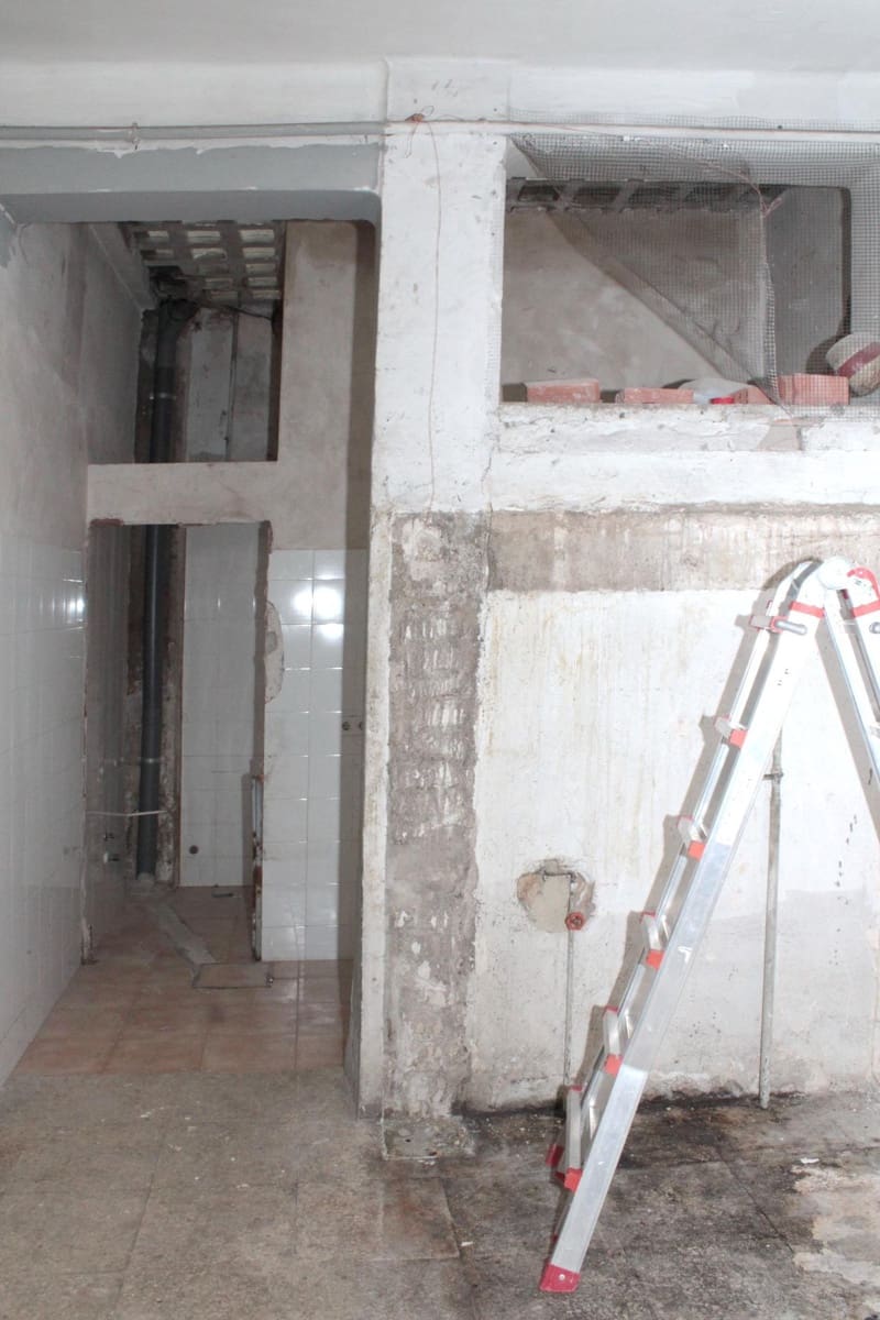 Komercyjne do wynajęcia w Miasto Sewilla z garażem - 2 200 € (Ref: 9374202)