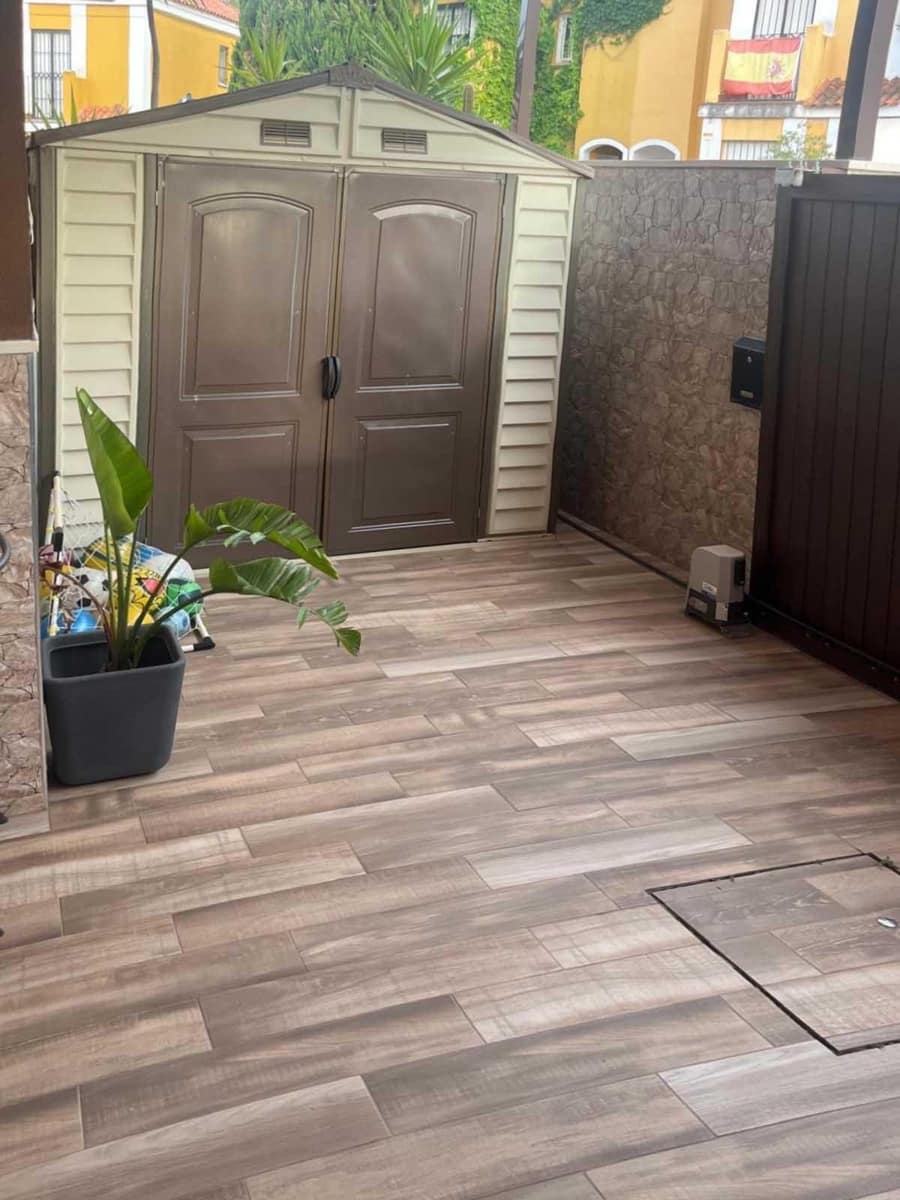 5 slaapkamer Rijtjeshuis te koop in Castilleja de la Cuesta - € 299.500 (Ref: 9374203)