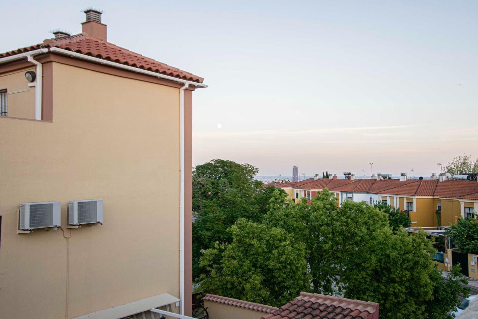 5 slaapkamer Rijtjeshuis te koop in Castilleja de la Cuesta - € 299.500 (Ref: 9374203)