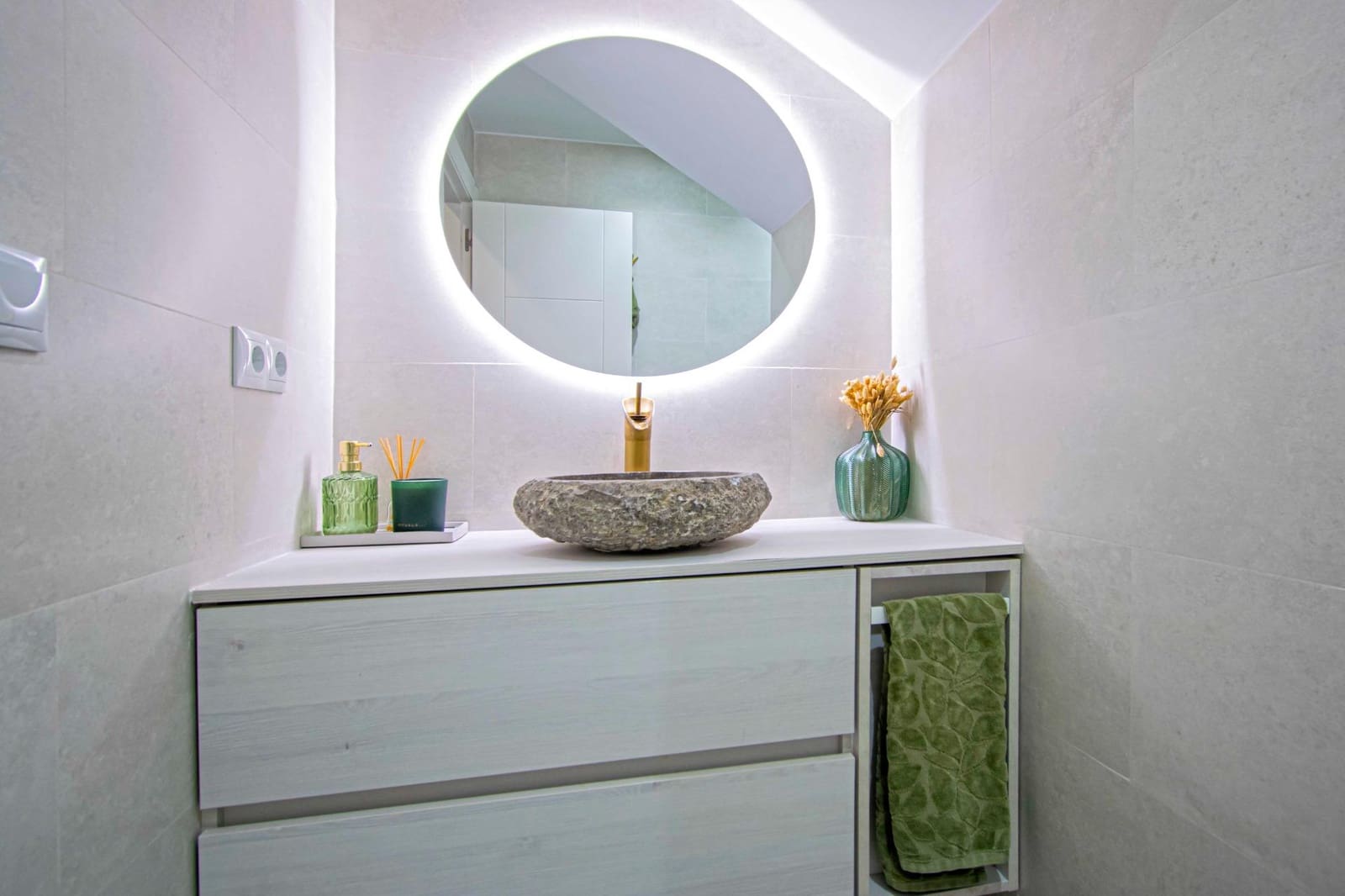 5 slaapkamer Rijtjeshuis te koop in Castilleja de la Cuesta - € 299.500 (Ref: 9374203)