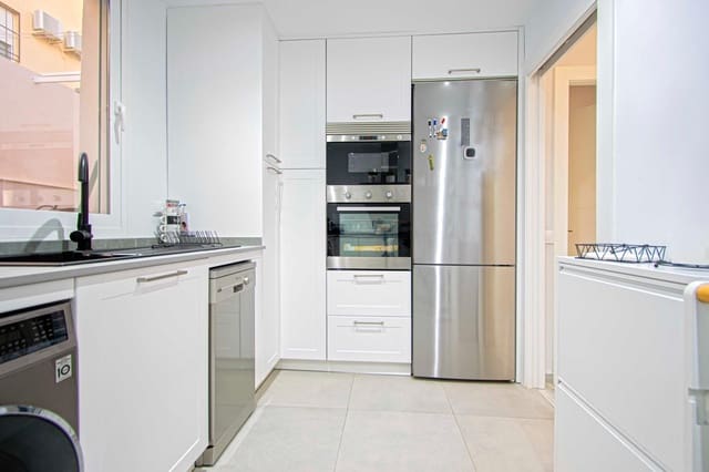 5 sypialnia Dom szeregowy na sprzedaż w Castilleja de la Cuesta - 299 500 € (Ref: 9374203)