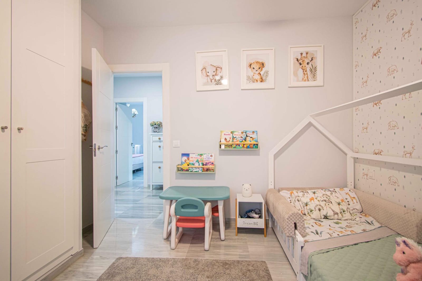 5 slaapkamer Rijtjeshuis te koop in Castilleja de la Cuesta - € 299.500 (Ref: 9374203)