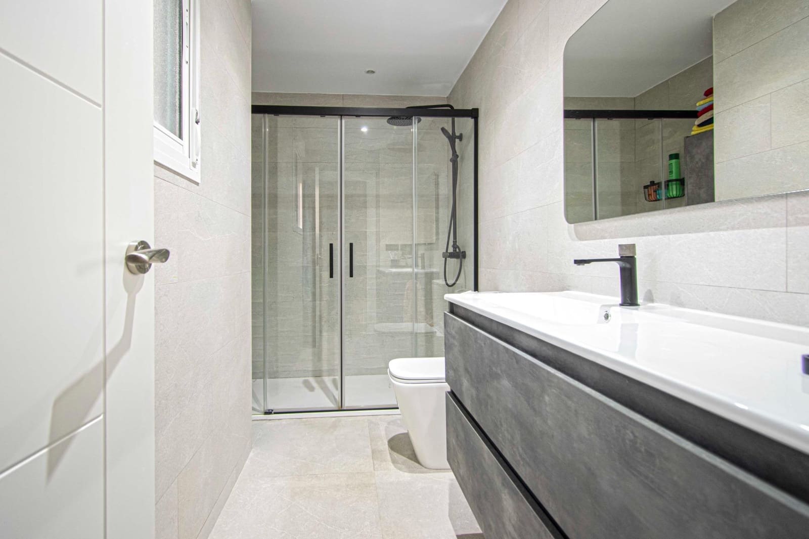 5 slaapkamer Rijtjeshuis te koop in Castilleja de la Cuesta - € 299.500 (Ref: 9374203)