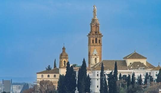 4 sovrum Radhus till salu i San Juan de Aznalfarache med pool - 340 000 € (Ref: 9374204)