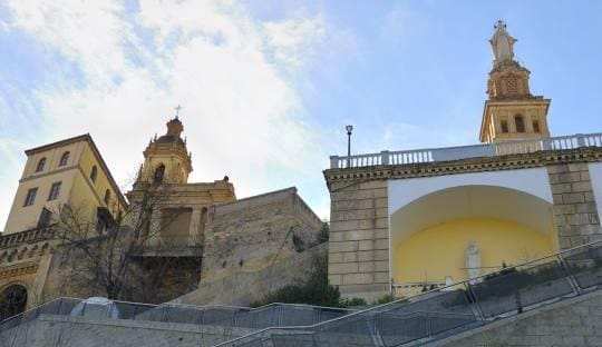 4 sovrum Radhus till salu i San Juan de Aznalfarache med pool - 340 000 € (Ref: 9374204)