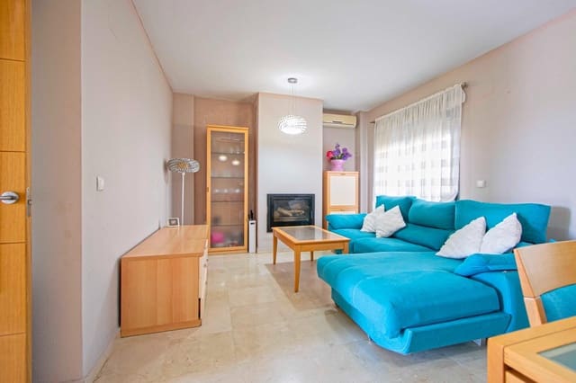 4 soverom Kjedet enebolig til salgs i Alcalá de Guadaira med svømmebasseng - € 420 000 (Ref: 9374206)