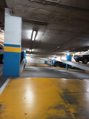 Garage for sale in Seville city - € 19,000 (Ref: 9383003)